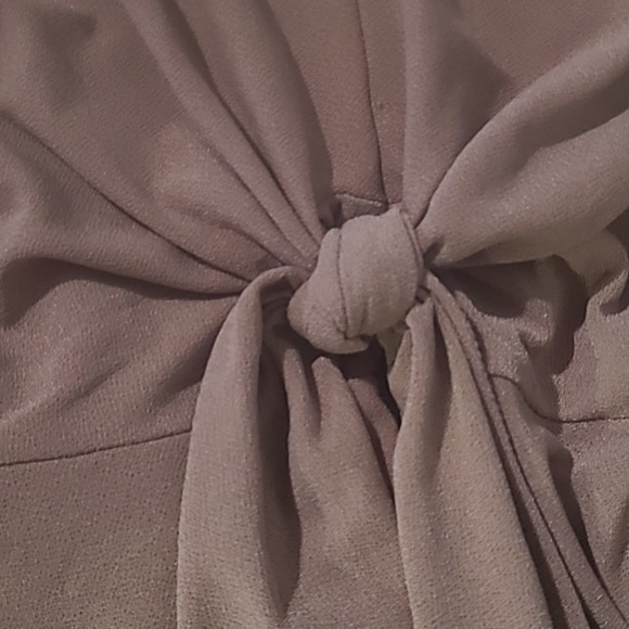 Mauve Flower and Feather Blouse Size medium - Picture 4 of 4